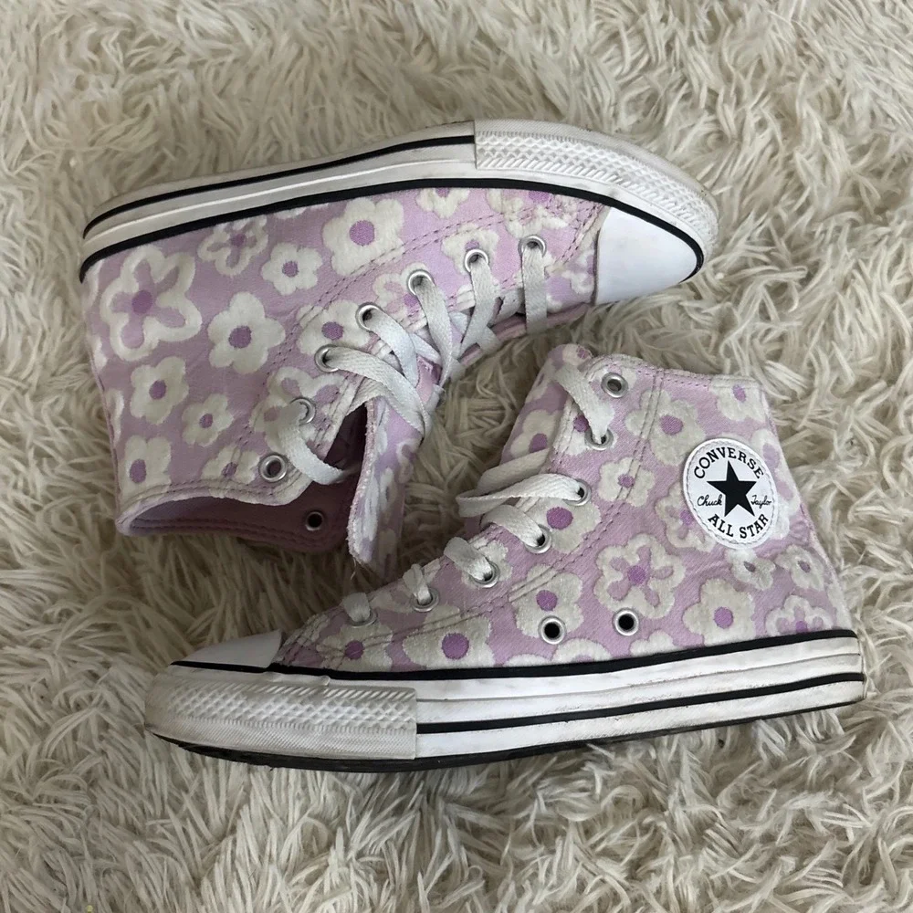 Converse Chuck Taylor All Star High Top Sneakers Lilac‎ Floral Women 5.5 Youth 3